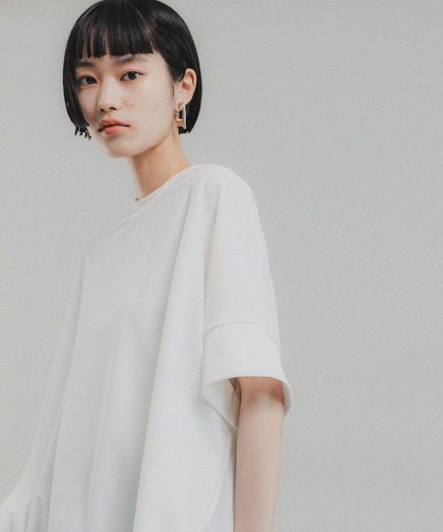 O0u（オーゼロユー）の「カットソージョーゼットTEE 272765（Tシャツ/カットソー・レディース・ホワイト/ブラック/ベージュ系/ネイビー/ブラウン・FREE）」の6枚目の写真