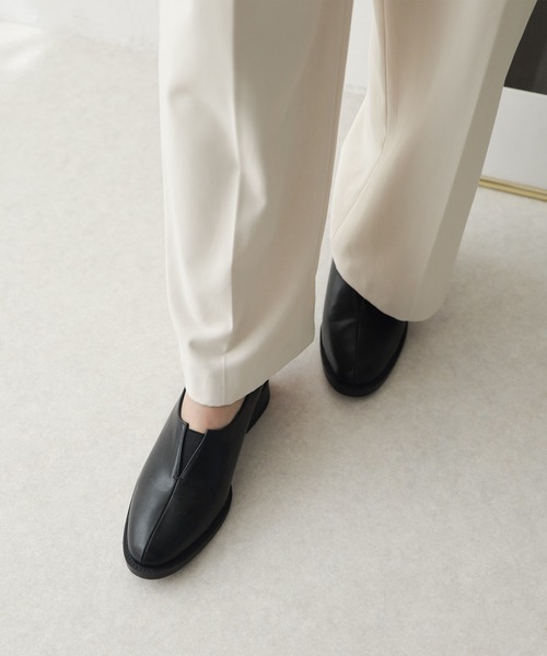 SESTO(セスト)の「センターカットローファー(ローファー・レディース・ブラウン/シルバー/ブラック・S/M/L/LL/3L)」の20枚目の写真