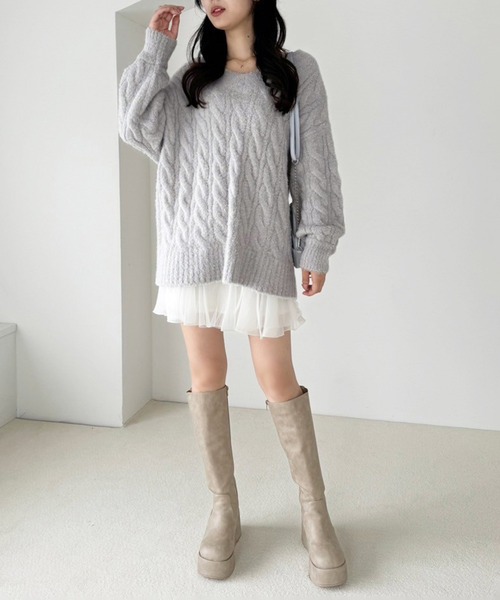 one after another NICE CLAUP(ワンアフターアナザーナイスクラップ)の「ケーブルニットチュニック(ニット/セーター・レディース・ベージュ/ブラウン/アイボリー/サックスブルー・FREE)」の12枚目の写真