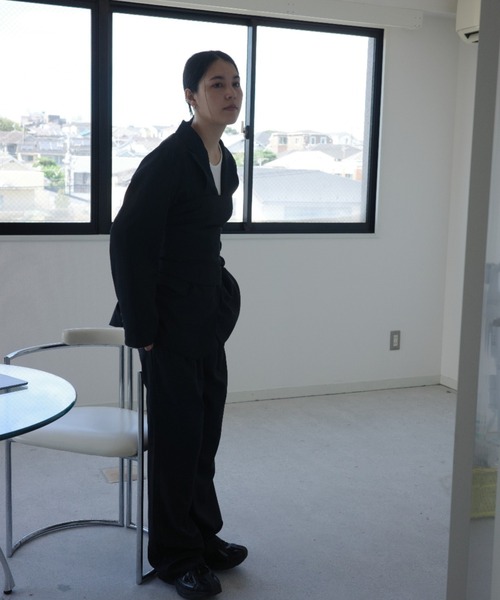 ENCIRCLE(エンサークル)の「Loose pin stripe easy pants / ルーズピンストライプイージーパンツ(スラックス・レディース・ブラック/グレー・FREE)」の16枚目の写真