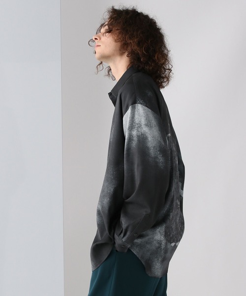 HARE（ハレ）の「【UNISEX】ニホンガモチーフシャツ by MAO KAWASAKI