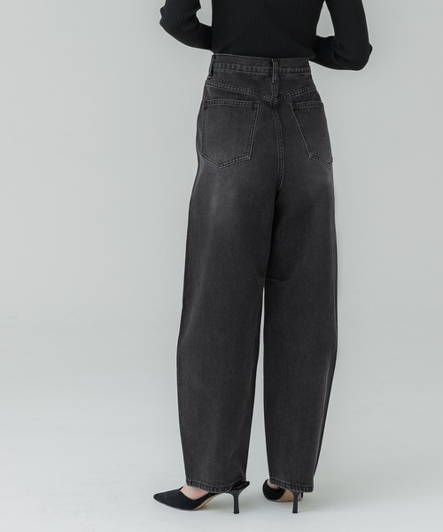 coca(coca)(コカ)の「ラインストーン付 カーブデニム(デニムパンツ・レディース・ブラック/ブルー・S/L/M)」の6枚目の写真