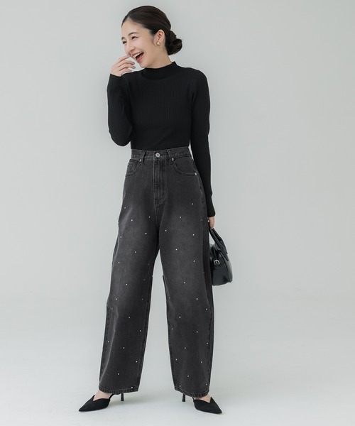 coca(coca)(コカ)の「ラインストーン付 カーブデニム(デニムパンツ・レディース・ブラック/ブルー・S/L/M)」の4枚目の写真