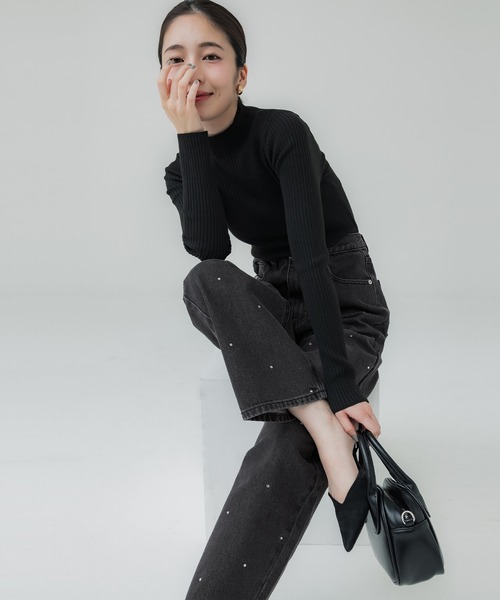 coca(coca)(コカ)の「ラインストーン付 カーブデニム(デニムパンツ・レディース・ブラック/ブルー・S/L/M)」の5枚目の写真