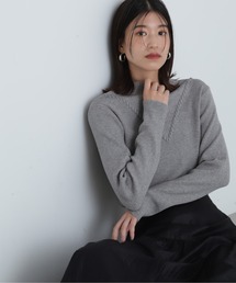 デザインネックリブニット