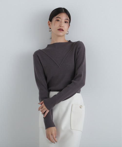 N.（N. Natural Beauty Basic）（エヌエヌナチュラルビューティーベーシック）の「デザインネックリブニット（ニット/セーター・レディース・ライトグリーン/グレー/チャコールグレー/オフホワイト・MEDIUM）」の17枚目の写真