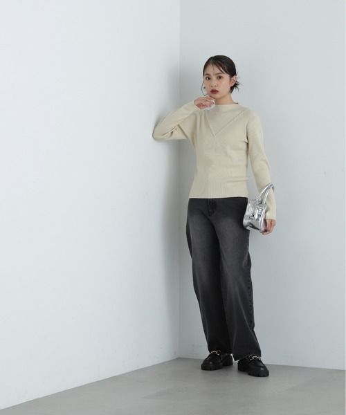 N.（N. Natural Beauty Basic）（エヌエヌナチュラルビューティーベーシック）の「デザインネックリブニット（ニット/セーター・レディース・ライトグリーン/グレー/チャコールグレー/オフホワイト・MEDIUM）」の9枚目の写真