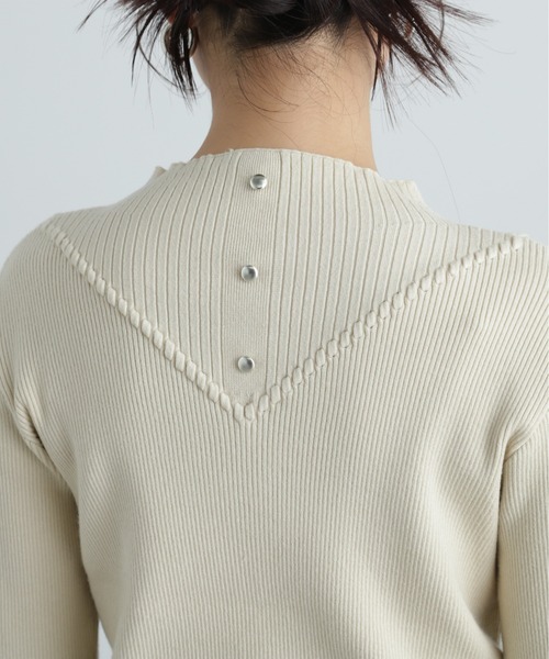 N.（N. Natural Beauty Basic）（エヌエヌナチュラルビューティーベーシック）の「デザインネックリブニット（ニット/セーター・レディース・ライトグリーン/グレー/チャコールグレー/オフホワイト・MEDIUM）」の15枚目の写真