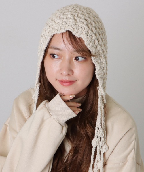 Lace Ladies(レースレディース)の「ソリッドカラー 耳付き フリンジ ニット ワッチ(ニットキャップ/ビーニー・レディース・ベージュ/ブラック/アイボリー・FREE)」の14枚目の写真