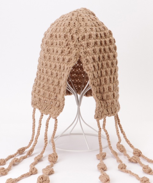 Lace Ladies(レースレディース)の「ソリッドカラー 耳付き フリンジ ニット ワッチ(ニットキャップ/ビーニー・レディース・ベージュ/ブラック/アイボリー・FREE)」の22枚目の写真