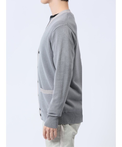 renoma HOMME(レノマオム)の「【ストレッチ ウォッシャブル】レノマ オム クレリック Vネック ニットカーディガン(カーディガン/ボレロ・メンズ・ライトグレー/グレー系その他2・LARGE/MEDIUM/X-LARGE)」の11枚目の写真