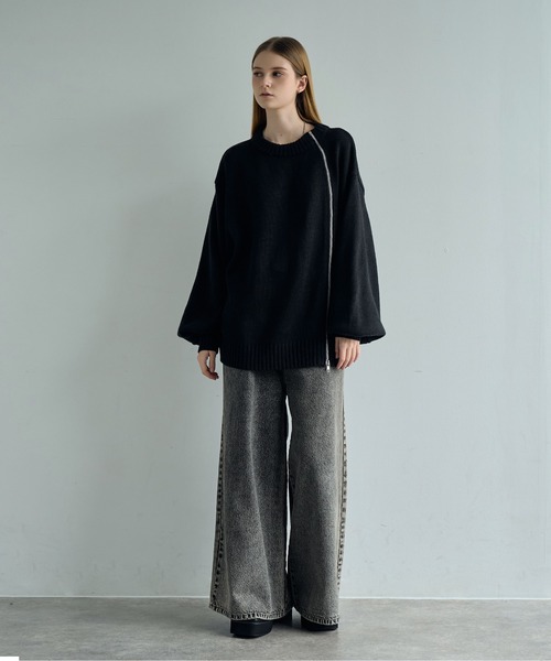 ELLUV(エルブ)の「【ELLUV/エルヴ】-2025AW EDIT-カーブラウンドジップギミック ヘビーオーバーサイズニット(ニット/セーター・メンズ・ブルー/ブラック/アイボリー/グレー/ダークオレンジ/ダークブルー・S/M/L)」の19枚目の写真