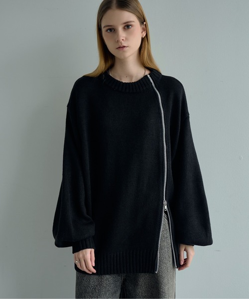 ELLUV(エルブ)の「【ELLUV/エルヴ】-2025AW EDIT-カーブラウンドジップギミック ヘビーオーバーサイズニット(ニット/セーター・メンズ・ブルー/ブラック/アイボリー/グレー/ダークオレンジ/ダークブルー・S/M/L)」の16枚目の写真