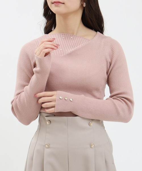 TRUDEA(トルディア)の「アシメドレープパール付きニット(ニット/セーター・レディース・ブラック/ホワイト/チャコールグレー/ピンクベージュ・MEDIUM/LARGE)」の13枚目の写真