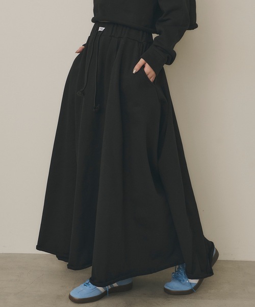 VIOLETTA（ヴィオレッタ）の「スウェットロングフレアスカート（スカート・レディース・グレー/ブラック・S/M）」の13枚目の写真