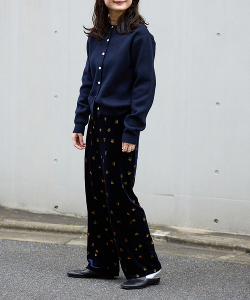 OUTDOOR PRODUCTS 刺繍ベロアフレアパンツ 36 刺繍ベロアフレアパンツ