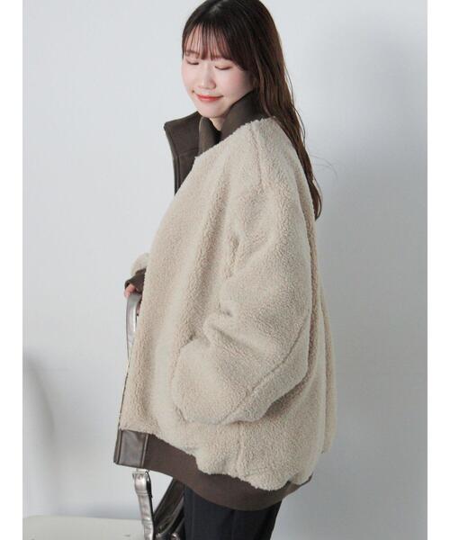 ehka sopo（エヘカソポ）の「エコレザーボアリバーシブルジャケット（ブルゾン・レディース・ブラック/モカ/ブラウン・F）」の12枚目の写真