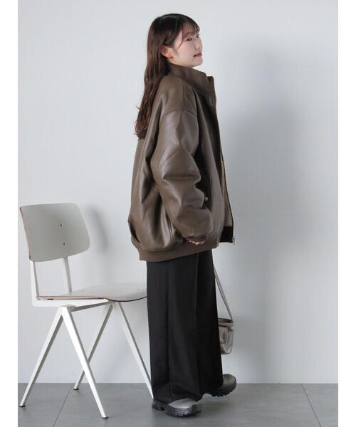 ehka sopo（エヘカソポ）の「エコレザーボアリバーシブルジャケット（ブルゾン・レディース・ブラック/モカ/ブラウン・F）」の17枚目の写真