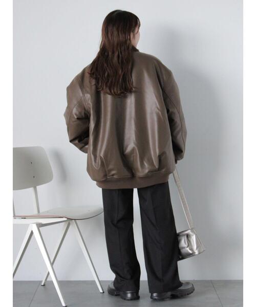 ehka sopo（エヘカソポ）の「エコレザーボアリバーシブルジャケット（ブルゾン・レディース・ブラック/モカ/ブラウン・F）」の18枚目の写真