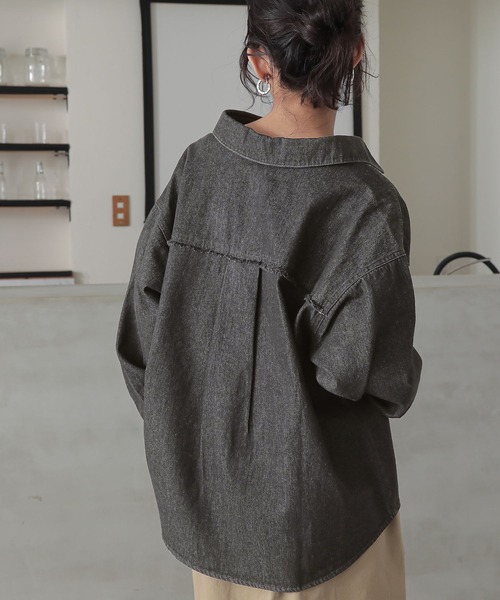 n'OrLABEL(ノアールレーベル)の「『フリンジデニムシャツ』(シャツ/ブラウス・レディース・ブルー/ブラック・FREE)」の20枚目の写真