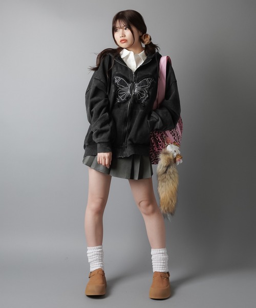 SPINNS(スピンズ)の「グランジ&ストリート/裏毛フルジップパーカー/ヴィンテージライク蝶バタフライロゴ(パーカー・メンズ・ブラック/カーキ/ワイン/ブラック系その他・ONESIZE)」の21枚目の写真