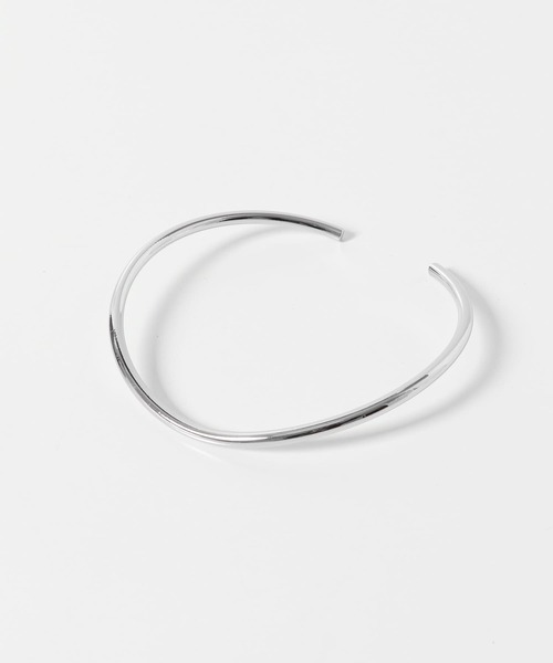 SMELLY（スメリー）の「ラウンドフォルムネックカフ（ネックレス・レディース・シルバー・-）」の8枚目の写真