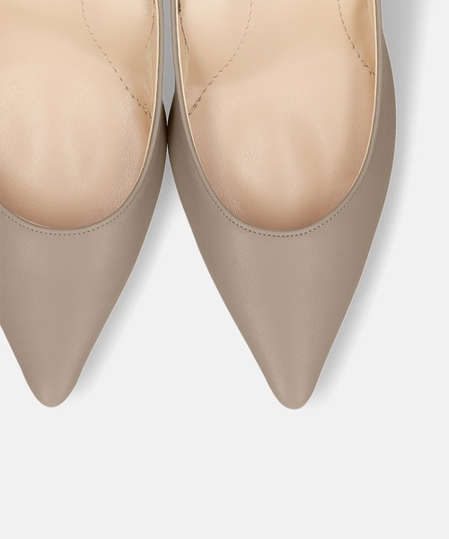 MAMIAN（マミアン）の「iCoN COLORS / ポインテッドトゥ パンプス (7.0cmヒール)（パンプス・レディース・シルバー/グレイッシュベージュ/ブラック/ブラック系その他/ベージュ系その他・25.0cm/24.5cm/24.0cm/23.5cm/23.0cm/22.5cm/22.0cm/21.5cm）」の9枚目の写真