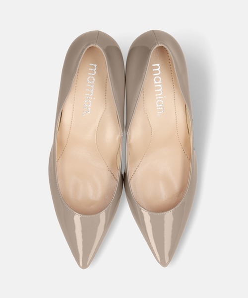 MAMIAN（マミアン）の「iCoN COLORS / ポインテッドトゥ パンプス (7.0cmヒール)（パンプス・レディース・シルバー/グレイッシュベージュ/ブラック/ブラック系その他/ベージュ系その他・25.0cm/24.5cm/24.0cm/23.5cm/23.0cm/22.5cm/22.0cm/21.5cm）」の13枚目の写真