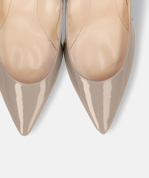 MAMIAN（マミアン）の「iCoN COLORS / ポインテッドトゥ パンプス (7.0cmヒール)（パンプス・レディース・シルバー/グレイッシュベージュ/ブラック/ブラック系その他/ベージュ系その他・25.0cm/24.5cm/24.0cm/23.5cm/23.0cm/22.5cm/22.0cm/21.5cm）」の15枚目の写真