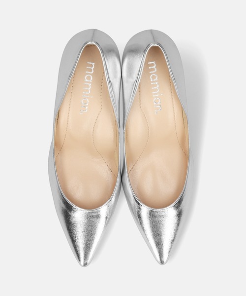 MAMIAN（マミアン）の「iCoN COLORS / ポインテッドトゥ パンプス (7.0cmヒール)（パンプス・レディース・シルバー/グレイッシュベージュ/ブラック/ブラック系その他/ベージュ系その他・25.0cm/24.5cm/24.0cm/23.5cm/23.0cm/22.5cm/22.0cm/21.5cm）」の19枚目の写真