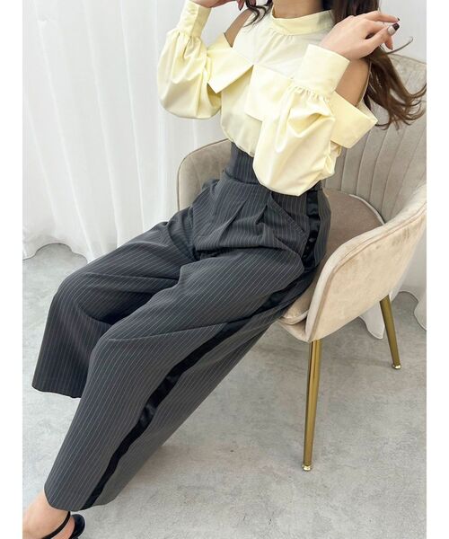 MERCURYDUO（マーキュリーデュオ）の「ピンストライプコルセットタックパンツ（その他パンツ・レディース・ライトグレー/チャコールグレー・SMALL/MEDIUM）」の12枚目の写真