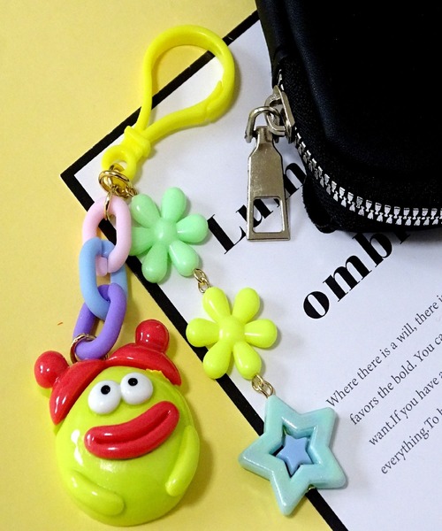 soill】へんてこな可愛いモンスターの大きめキーホルダーorバック