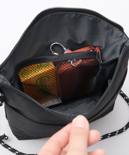 GERRY（ジェリー）の「撥水加工 リサイクルポリエステル（REPREVE） フロントメッシュポケット サコッシュ ミニショルダーバッグ（ショルダーバッグ・メンズ・マルチ/ブラック/ベージュ/グレー・FREE）」の17枚目の写真