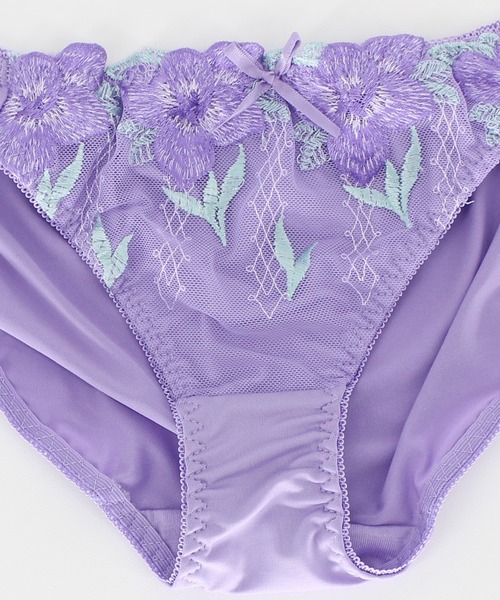 Absorle（アブソール）の「大花刺繍レース　ブラ&ショーツ&Tバック3点セット（ブラ&ショーツ・レディース・ホワイト/イエロー/パープル・B65/B70/B75/C65/C70/C75/D65/D70/D75/E65/E70/E75/F65/F70/F75）」の7枚目の写真