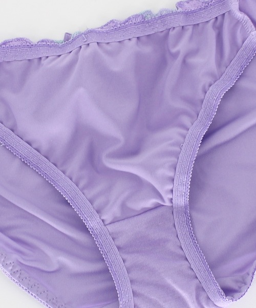 Absorle（アブソール）の「大花刺繍レース　ブラ&ショーツ&Tバック3点セット（ブラ&ショーツ・レディース・ホワイト/イエロー/パープル・B65/B70/B75/C65/C70/C75/D65/D70/D75/E65/E70/E75/F65/F70/F75）」の6枚目の写真