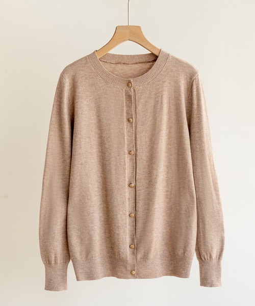 Forcement(フォースメント)の「【もちもち高見え】上品&柔らか着心地。金ボタンUネック大人ニットUVカットカーデ。夏服(カーディガン/ボレロ・レディース・コーラルピンク/レッド/グレー/ベージュ/ブラック・ONESIZE)」の22枚目の写真