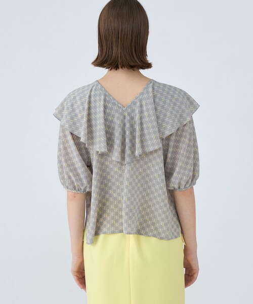BALLSEY(ボールジィ)の「BBタイポグラフィプリント フロンタブルブラウス(シャツ/ブラウス・レディース・ブラック系その他/グレー系その他・36)」の6枚目の写真