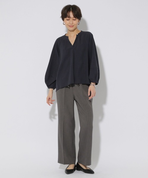 Elura(エルーラ)の「タンブラーブッチャープルオーバー/323305(シャツ/ブラウス・レディース・ライトブルー/ネイビー/ライトグレー・MEDIUM/LARGE)」の8枚目の写真