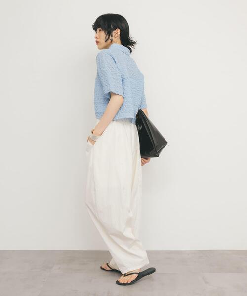 KBF（ケイビーエフ）の「ポップコーンクロップドシャツ（シャツ/ブラウス・レディース・ブルー/ブラック/オフホワイト・ONE）」の18枚目の写真