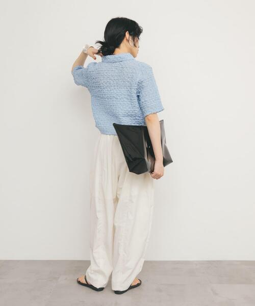 KBF（ケイビーエフ）の「ポップコーンクロップドシャツ（シャツ/ブラウス・レディース・ブルー/ブラック/オフホワイト・ONE）」の19枚目の写真