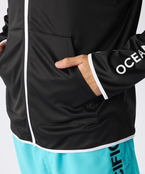 Ocean Pacific（オーシャンパシフィック）の「【OP:オーピー】水陸両用スタンドジップラッシュガード　水着　UVカットウェア（ラッシュガード・メンズ・ブラック/杢グレー/ホワイト・LARGE/X-LARGE/MEDIUM/SMALL）」の8枚目の写真