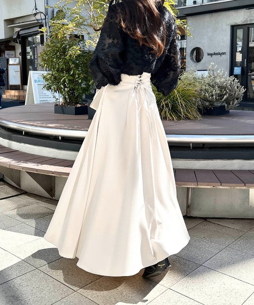 ホワイトエレガンス★インプレッションアミューズ★ニッコー8点まとめ売り WEB限定】バックレースアップフレアスカート（スカート）｜INGNI