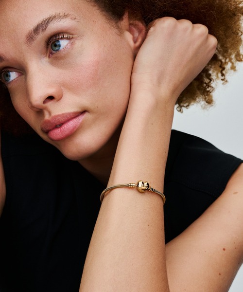 ドーム型ゴールドハートクラスプスネークチェーンブレスレット, 7.5 inches PANDORA ドーム型ゴールドハートクラスプスネークチェーンブレスレット