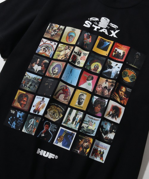 売切れ前に HUF CLUB TEE バックにプリントアートワーク◎ TS02642SU25_BLACK_d01.jpg?v=