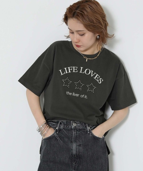 Gready Brilliant(グレディブリリアン)の「スタースタッズロゴ刺繍T(Tシャツ/カットソー・レディース・ピンク/オフホワイト/チャコールグレー・FREE)」の3枚目の写真