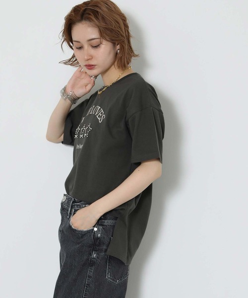 Gready Brilliant(グレディブリリアン)の「スタースタッズロゴ刺繍T(Tシャツ/カットソー・レディース・ピンク/オフホワイト/チャコールグレー・FREE)」の14枚目の写真