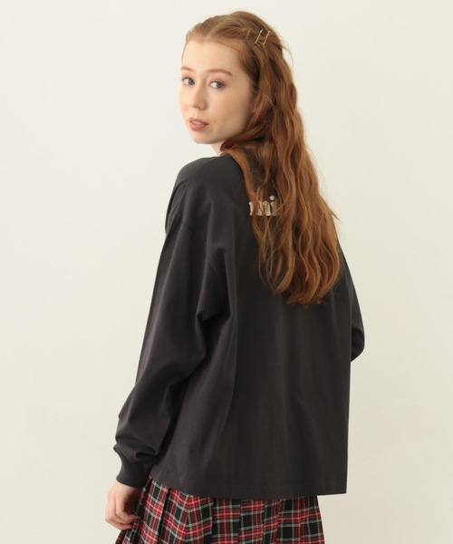 MILKFED.（ミルクフェド）の「COOPER LOGO WIDE L/S TEE（Tシャツ/カットソー・レディース・オフホワイト/ブラウン/チャコール・M/L）」の20枚目の写真