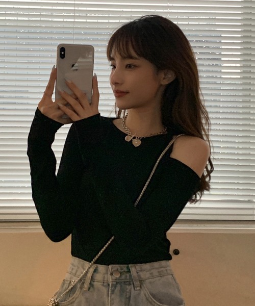 VIBGYOR（ヴィブジョー）の「【EIZZ/アイズ】アシンメトリー ワンショルダー ロングスリーブ トップス（Tシャツ/カットソー・レディース・グレー/ブラック・FREE）」の9枚目の写真