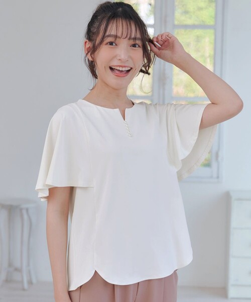 Tiaclasse(ティアクラッセ)の「ブラウス見えフレアスリーブカットソー(Tシャツ/カットソー・レディース・ラベンダー/ブラック/ターコイズブルー/オフホワイト・L/M)」の2枚目の写真