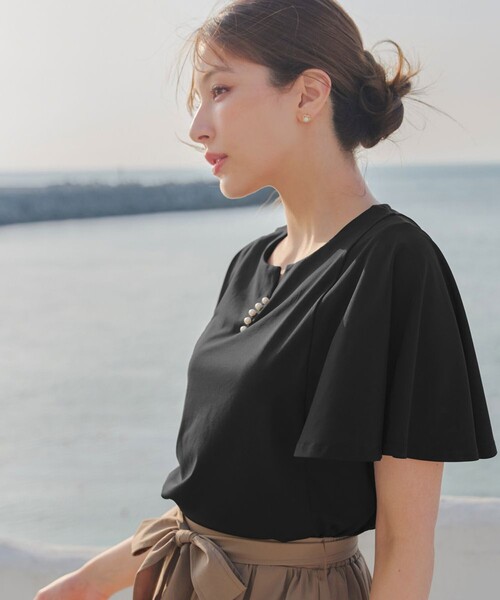 Tiaclasse(ティアクラッセ)の「ブラウス見えフレアスリーブカットソー(Tシャツ/カットソー・レディース・ラベンダー/ブラック/ターコイズブルー/オフホワイト・L/M)」の16枚目の写真
